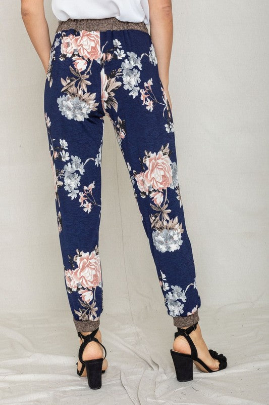 Plus Rose Print Ruched Jogger