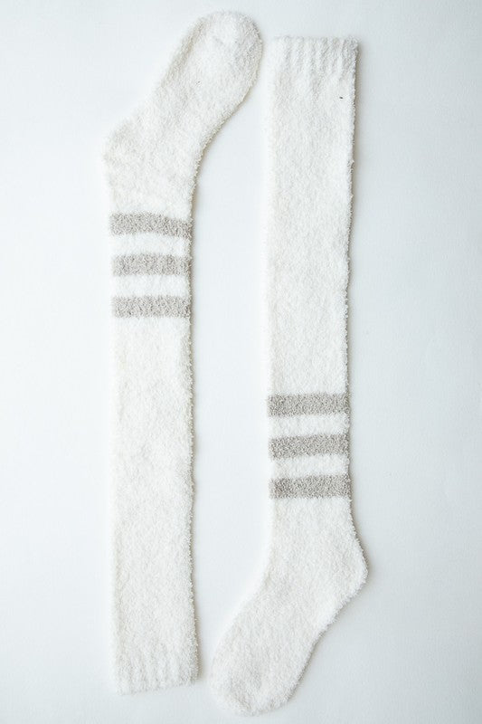 Leto Accessories Knee-High Boucle Socks