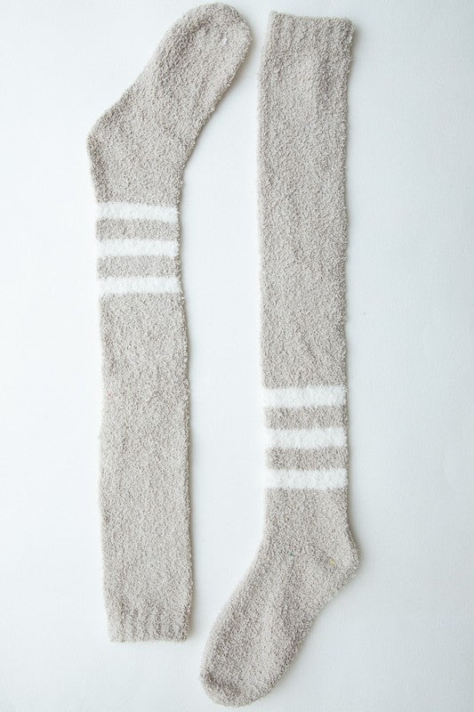 Leto Accessories Knee-High Boucle Socks