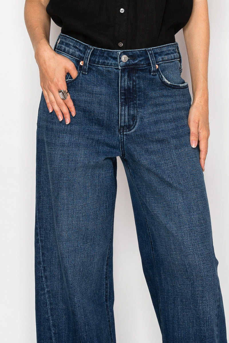 Artemis Vintage |High Rise A-Wide Jeans