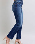 be085e67-bacd-4023-a70c-e964bc401357-Max