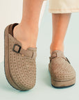 Charli Closed toe Platform Slippers