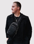 L'uomo Unisex Crossbody Bag