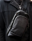 L'uomo Unisex Crossbody Bag