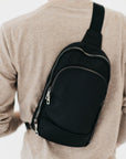 L'uomo Unisex Crossbody Bag