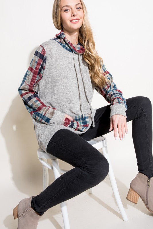 e Luna Plaid Mixed Turtle Neck Sweatshirt