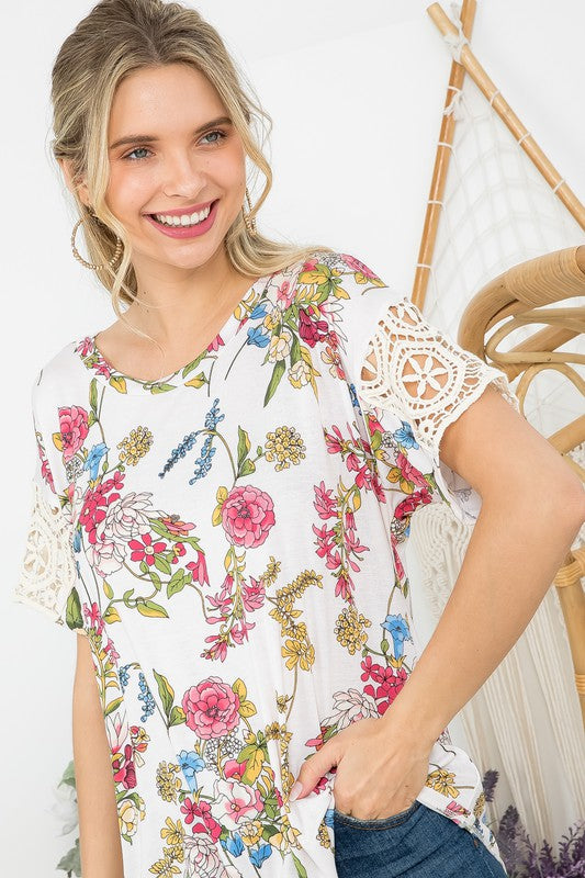 e Luna PLUS Floral Boxy Top