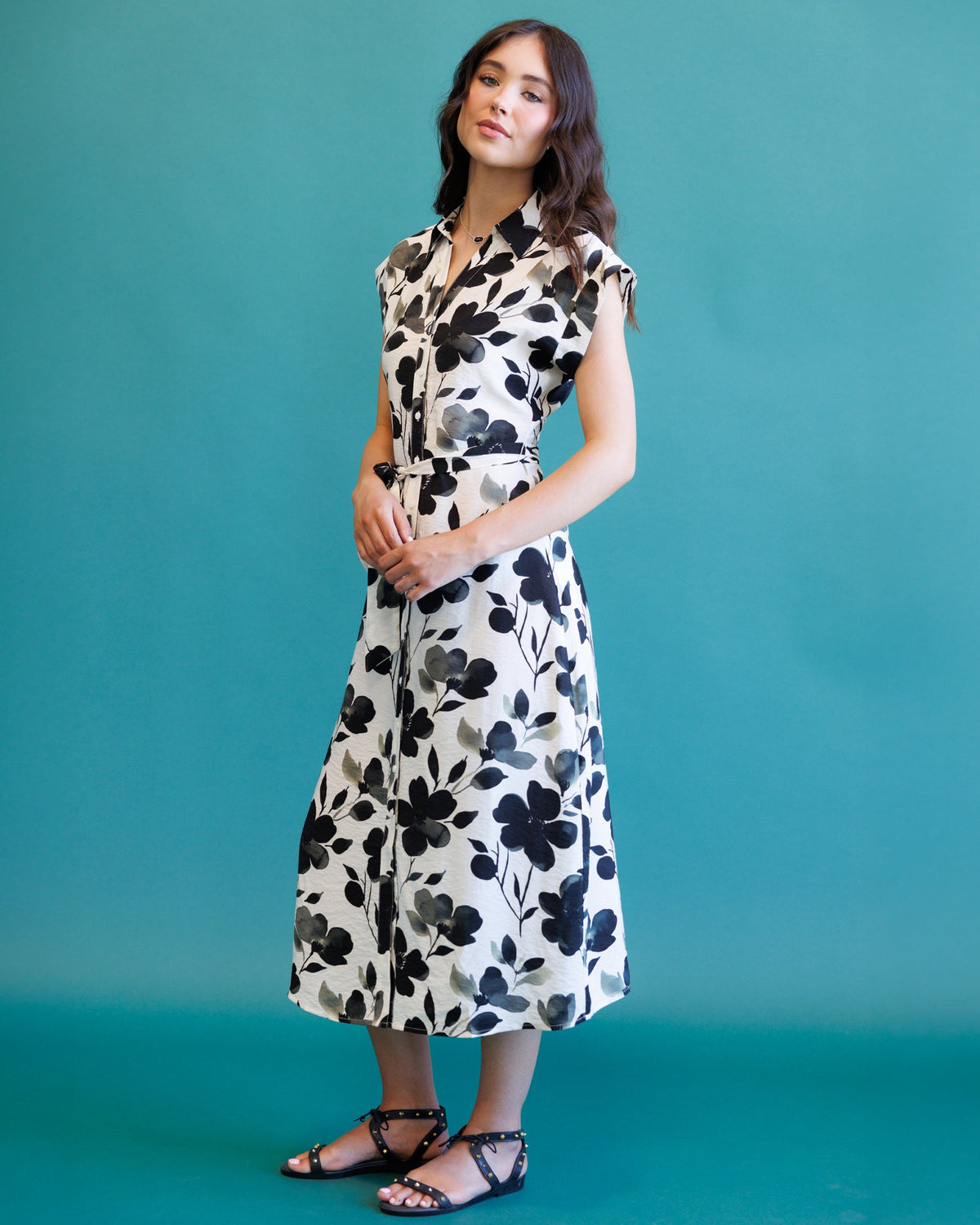 Quintessential Shadow Blossom Floral Midi Dress
