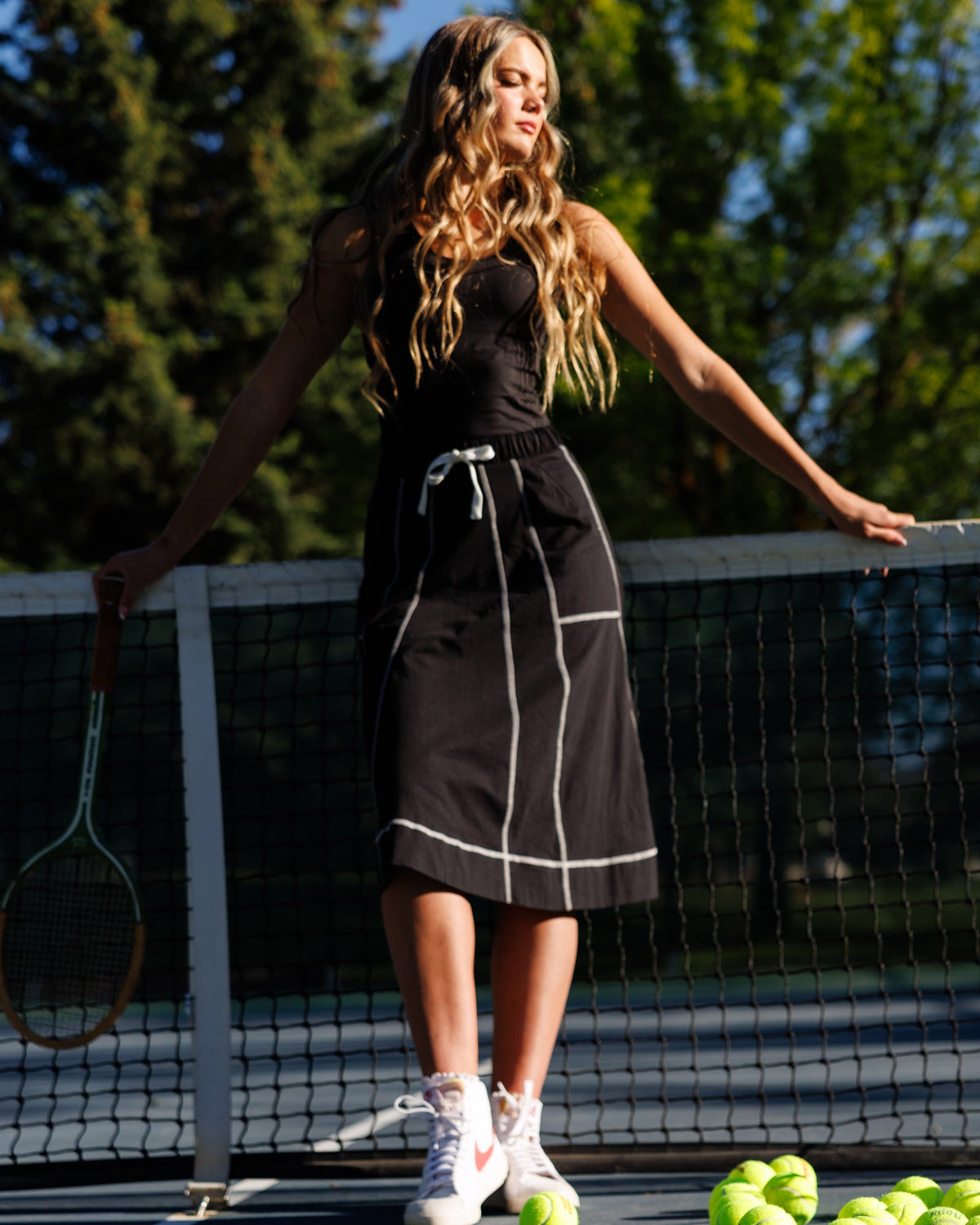 Major Score Black Contrast-Stitch Midi Skirt