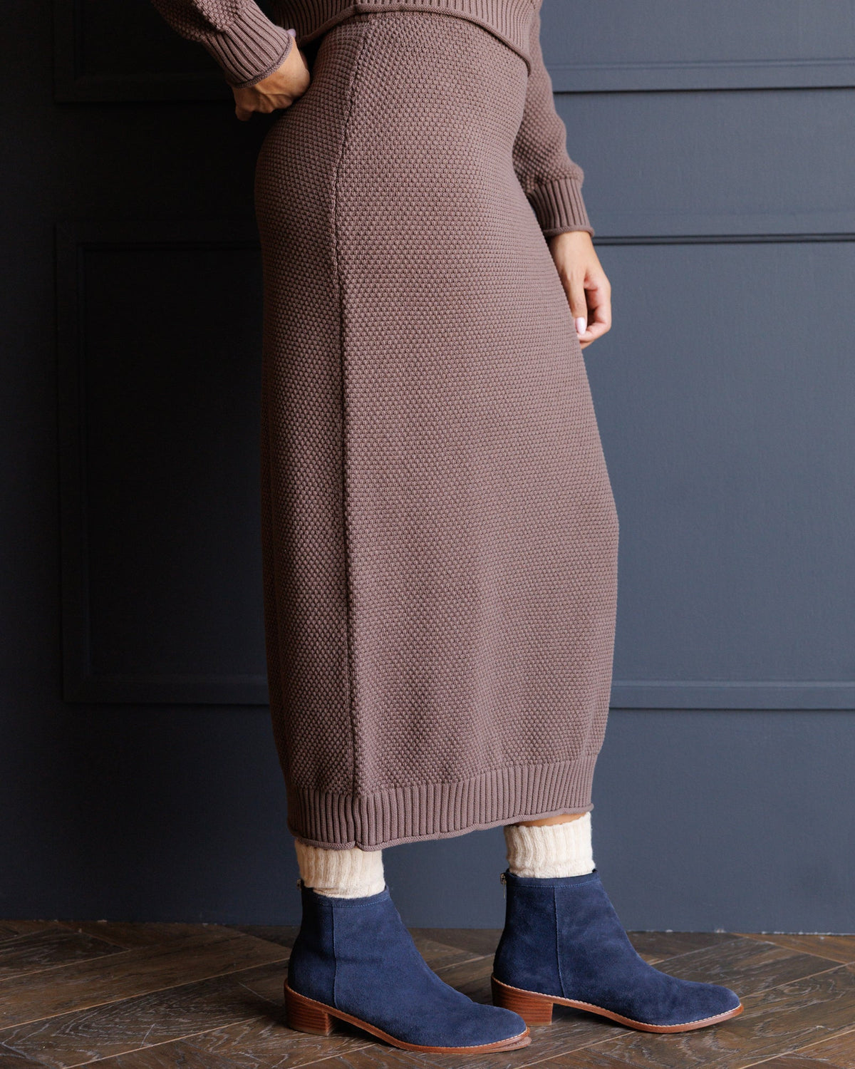 Carpe Diem Straight Midi Skirt in Coffee Quartz