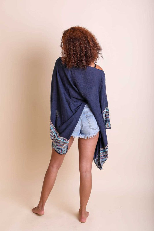 Leto Accessories Geometric Embroidered Sleeve Kimono