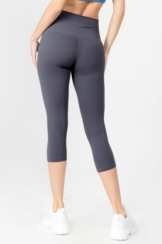 Yelete Buttery Soft Capri Activewear Leggings