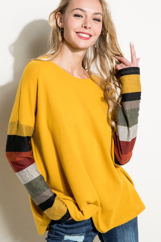 e Luna PLUS Cozy Colorblock Top