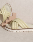 OASIS SOCIETY Grace - Puffed Strap Slide