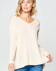 e Luna Solid Light Knit V-Neck Sweater