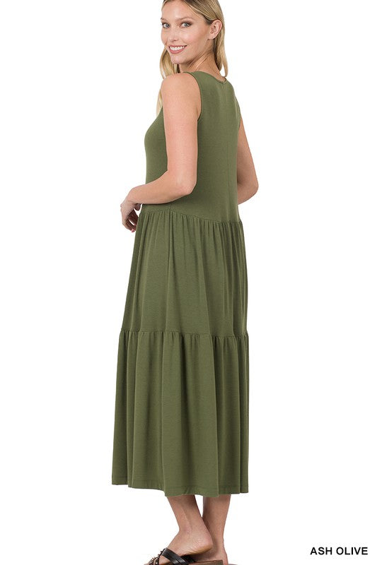 Zenana Sleeveless Tiered Midi Dress