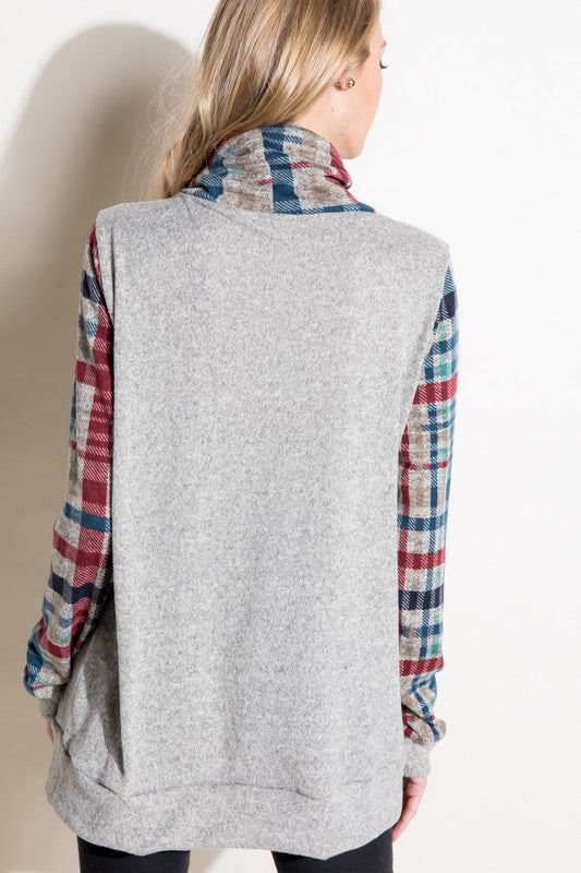 e Luna Plaid Mixed Turtle Neck Sweatshirt