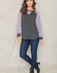 PLUS V-Stich Floral Raglan Sleeve