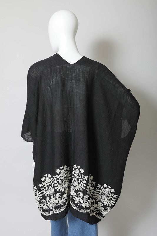 Leto Accessories Floral Embroidered Stitch Kimono