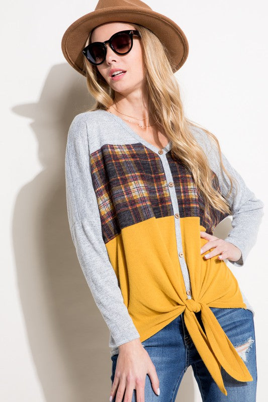 e Luna Solid Plaid Mixed Top