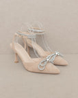 Oasis Society Chelsea - Bow Front Kitten Heel