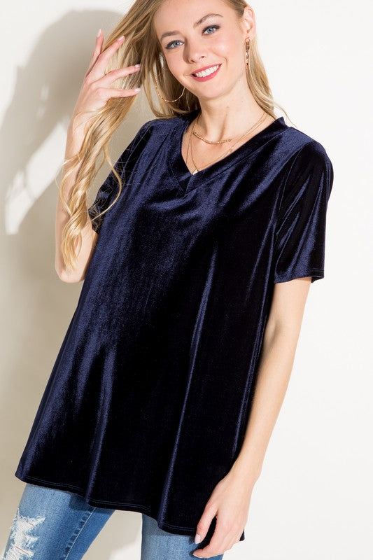 e Luna Velvet V-Neck Boxy Top