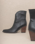 OASIS SOCIETY Harmony - Two Panel Western Booties