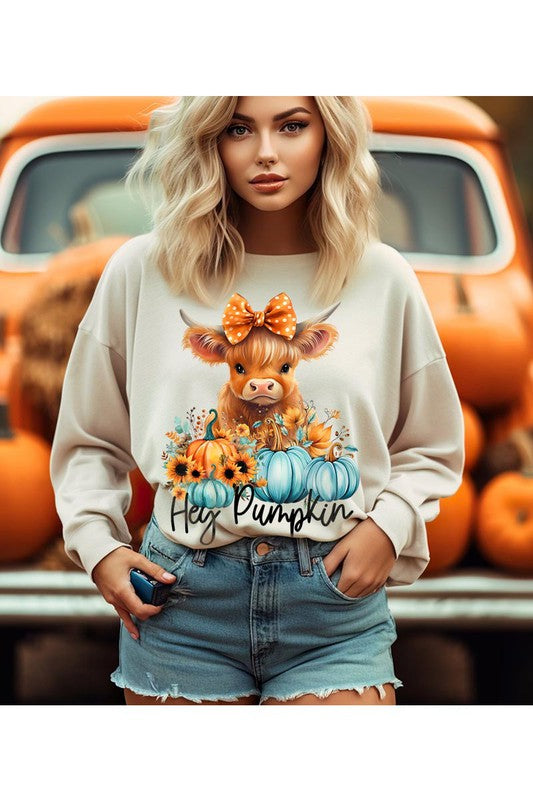 PLUS Hey Pumpkin Highland Cow Sweatshirt