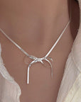 Bow Necklace