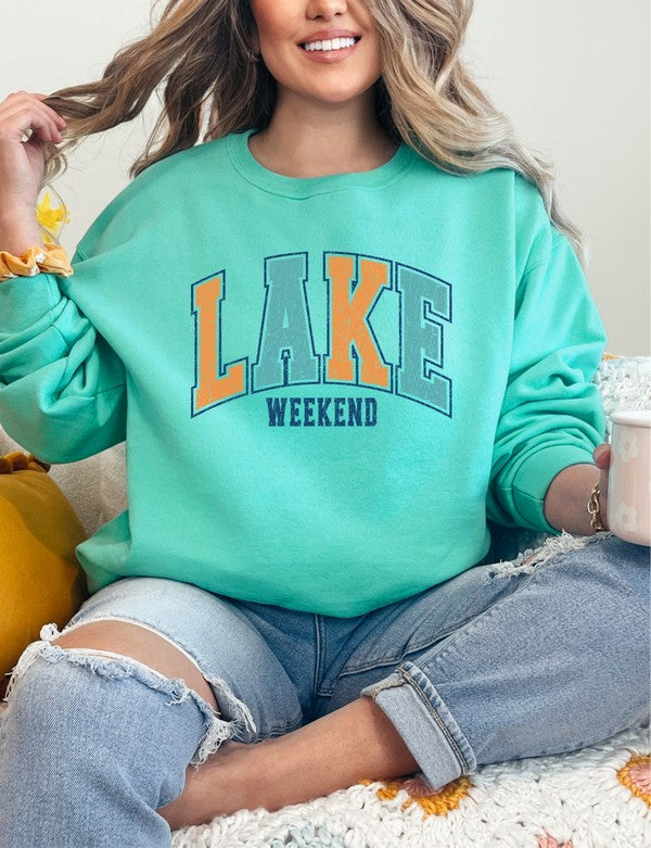 Lake Weekend CrewNeck Sweatshirt