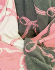 Bow Scalloped Coziest Blanket