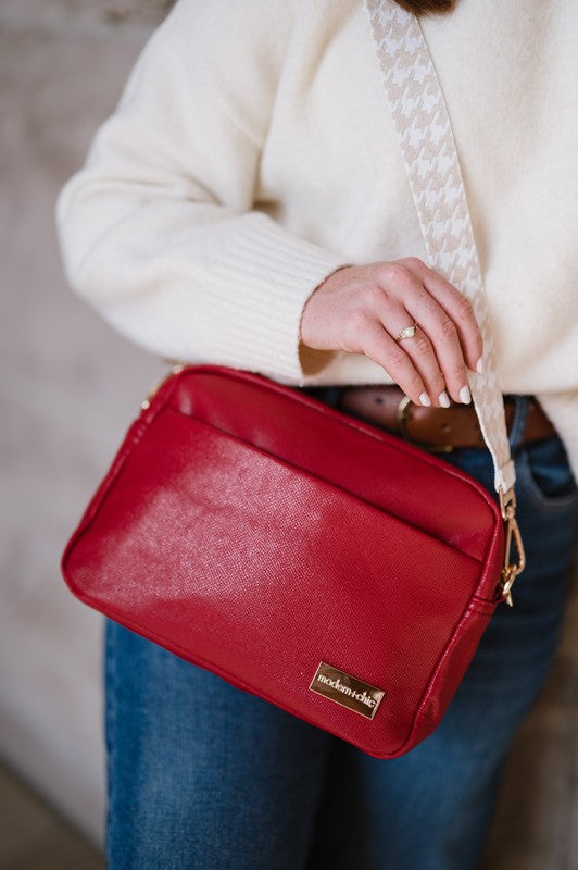 Cozy Rosy Bundle Crossbody Bag in Red with 2 Straps