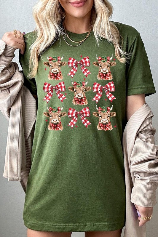 Christmas Highland Cow Graphic Tee