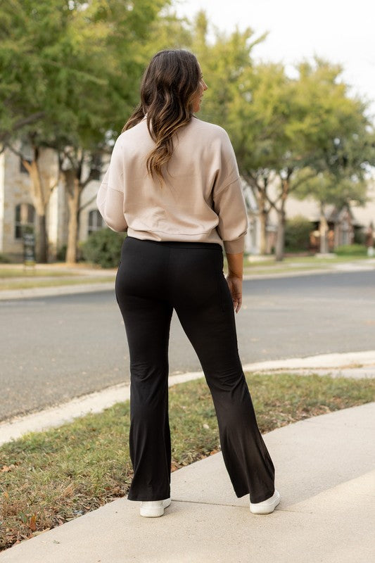 Julia Rose |The Liz - Crossover Bootcut Leggings with Pockets