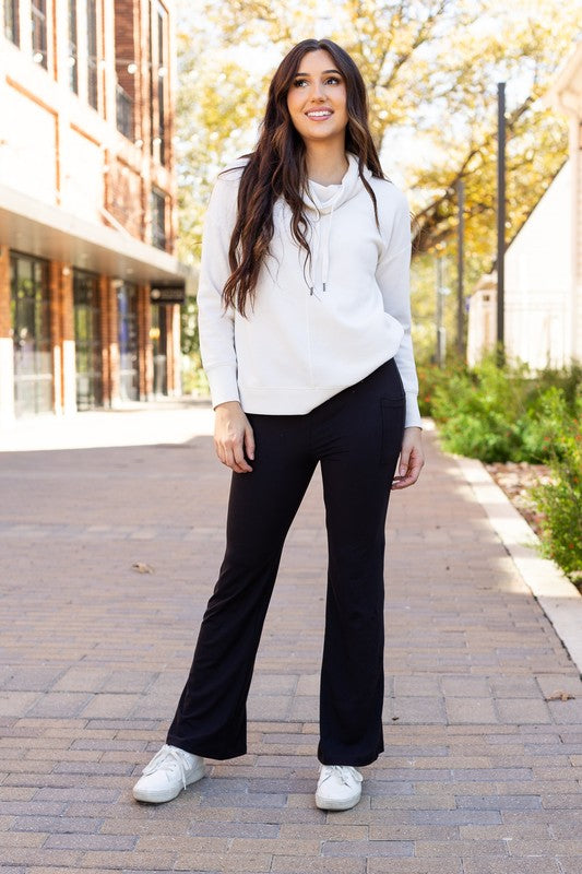 Julia Rose |The Liz - Crossover Bootcut Leggings with Pockets