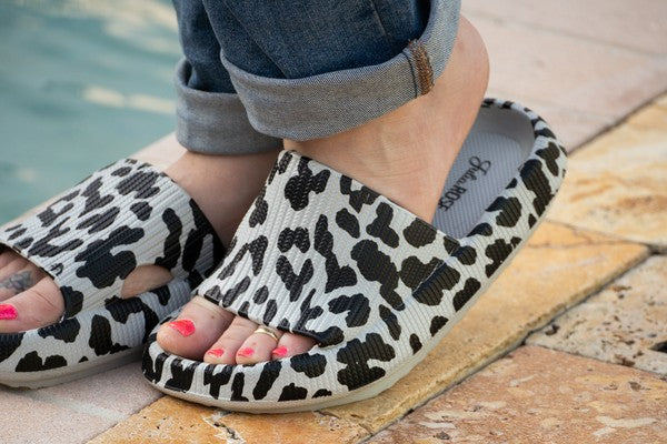 Julia Rose - Gray Leopard Insanely  Comfortable Slides