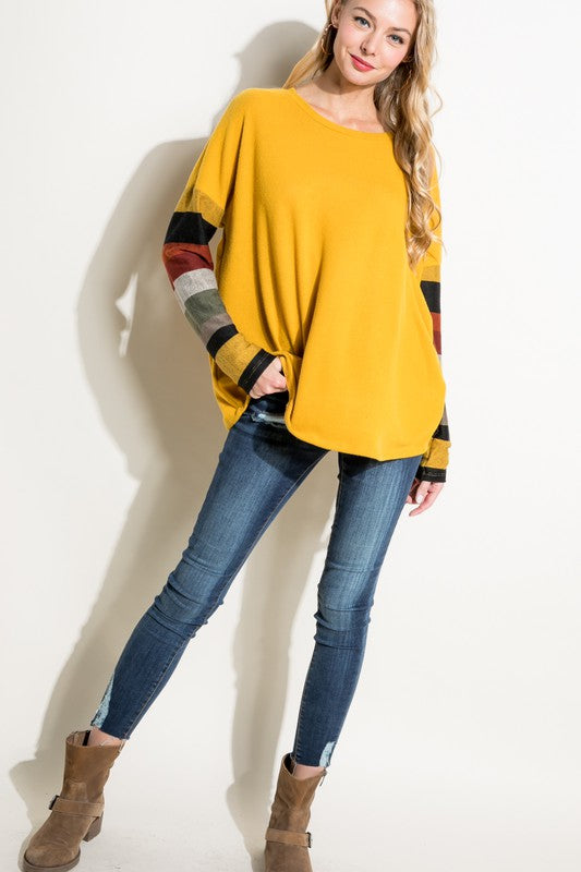 e Luna PLUS Cozy Colorblock Top