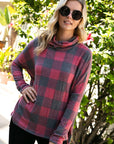 e Luna PLUS Plaid Turtleneck Top