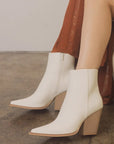 D-SONIA- Western Ankle Boot