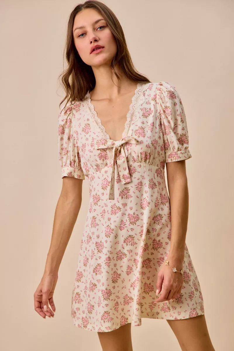 SO ME Floral Lace Trimed  Short Sleeves Mini Dress