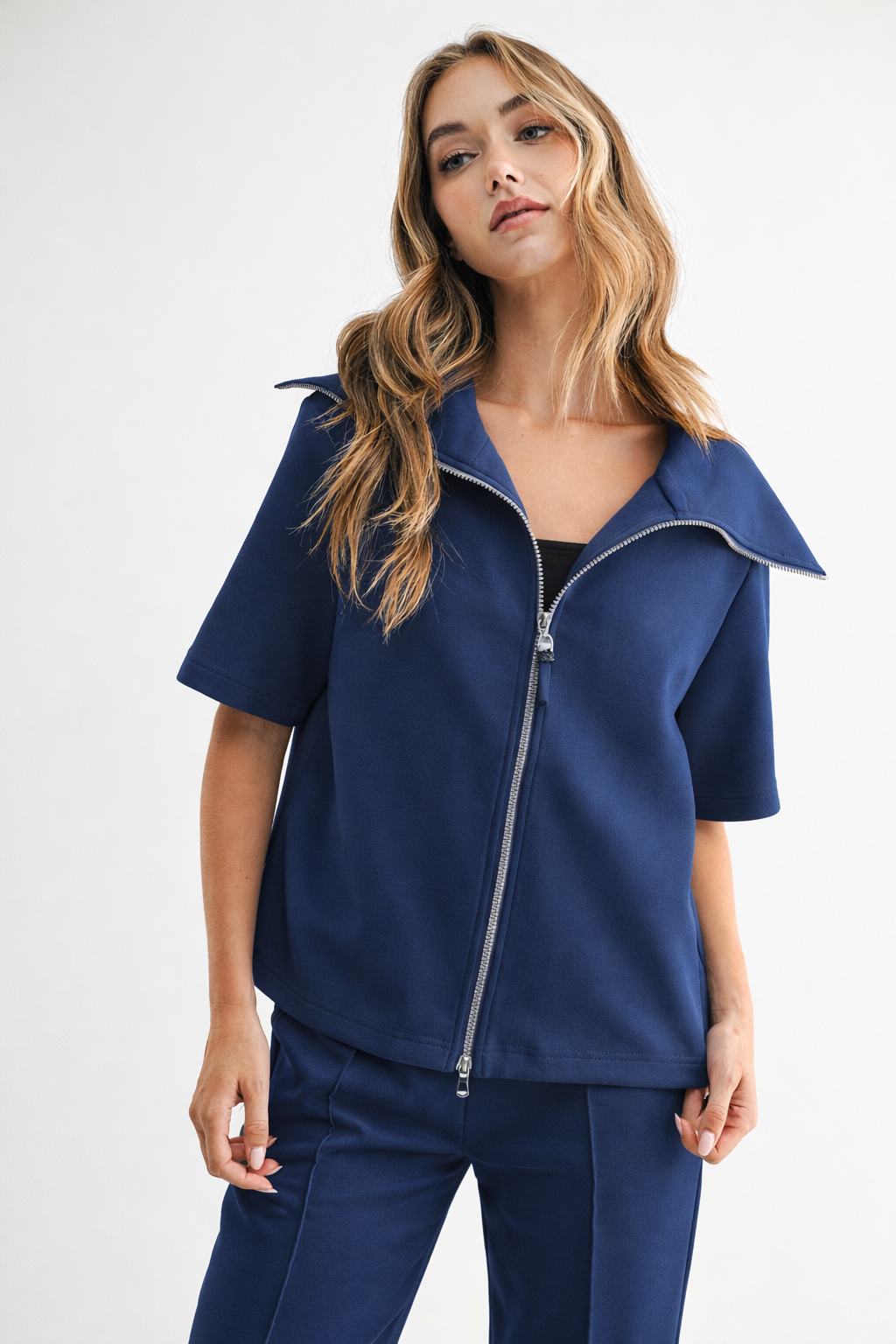 JOH Apparel Juriko Wide Collar Zip Front Knit Top