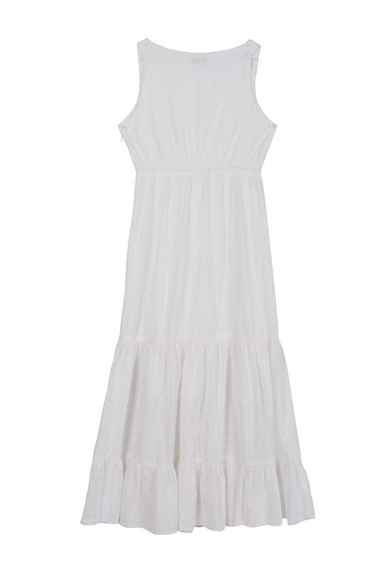 Lilou Embroidered white V neckline tiered dress