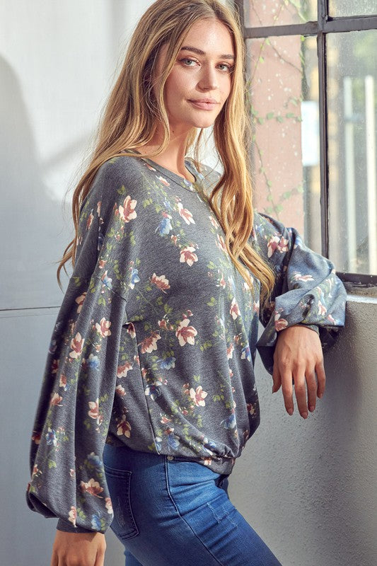 e Luna Allover Floral Print Sweatshirt