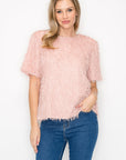 Winnae Sparkling Feathered Eyelash Top