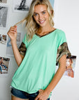 e Luna Solid Camouflage Mixed Top