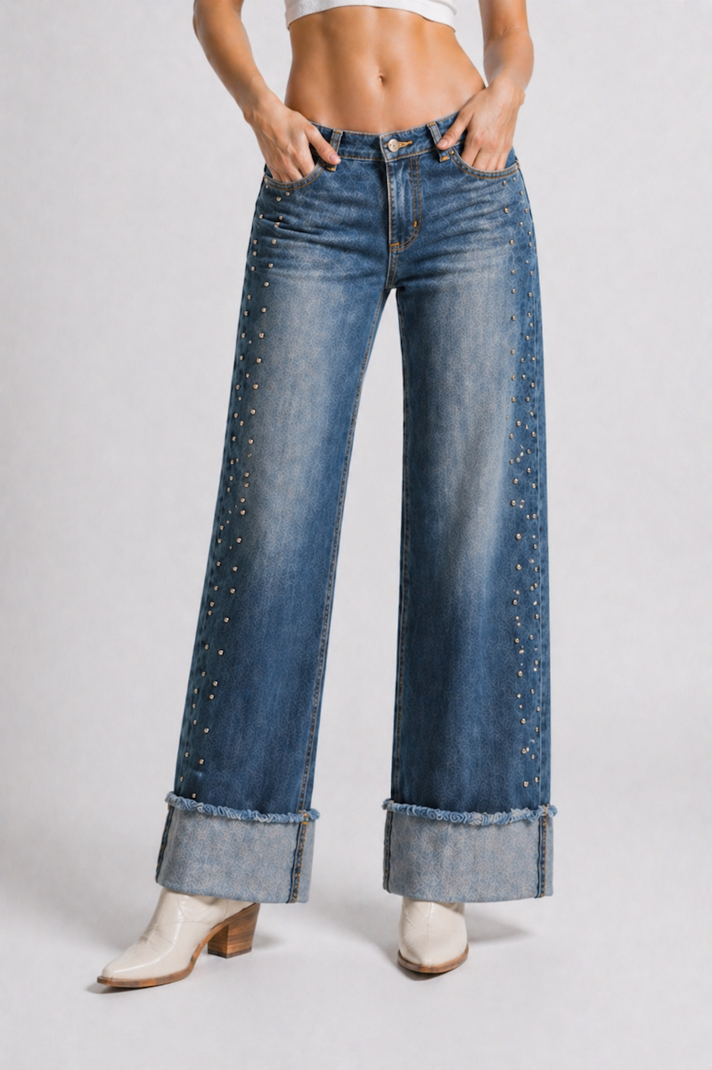 GJG Denim Venta Studded Low-Rise Cuffed Jeans