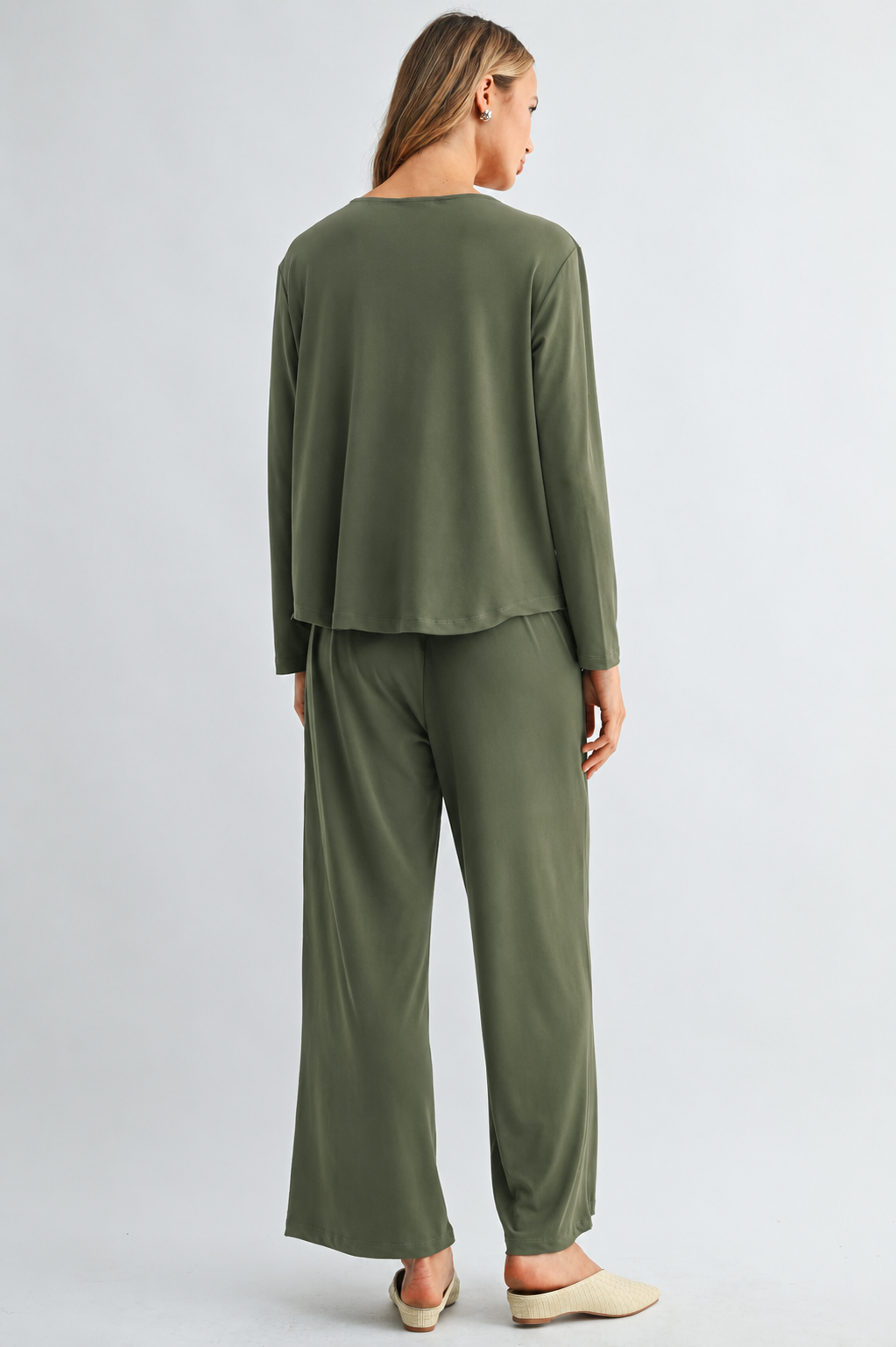 JOH Apparel Kary Side-Twist Long Sleeve Knit Top