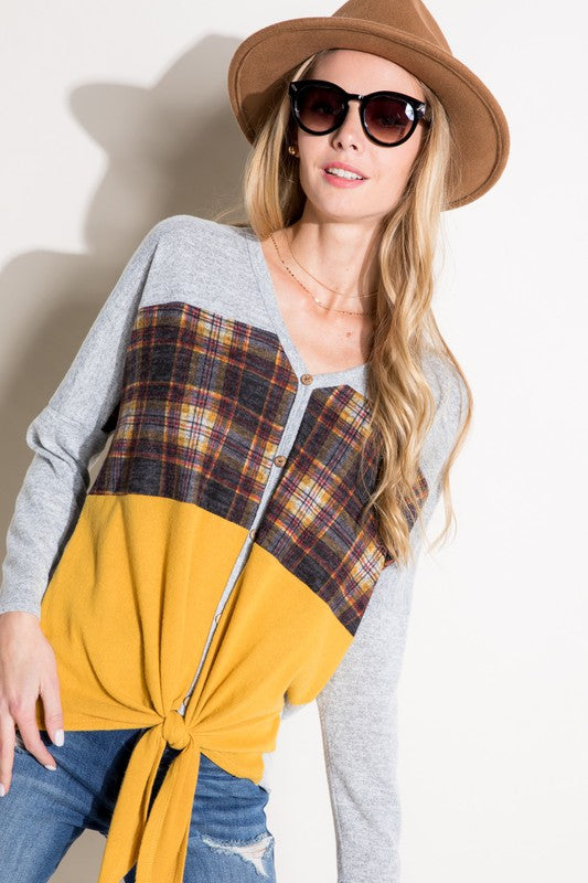 e Luna Solid Plaid Mixed Top