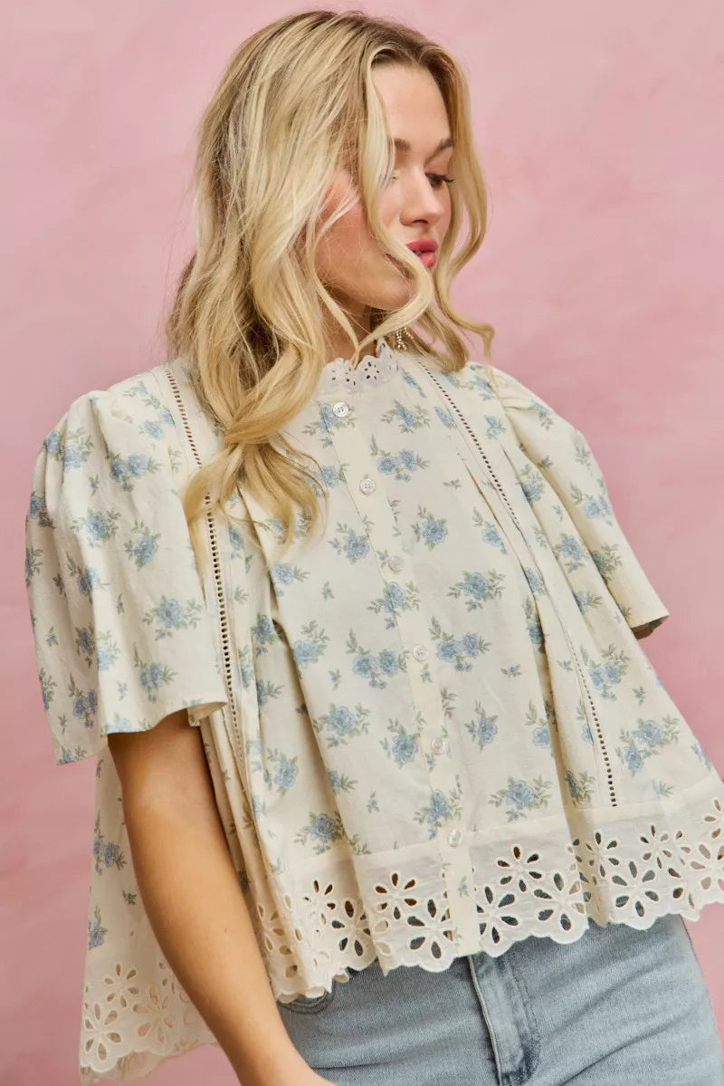 SO ME Floral Print Lace Trim Flutter Sleeves Blouse