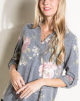 e Luna Floral Split Neck Top